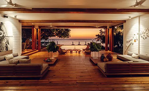 cascadas mall roatan